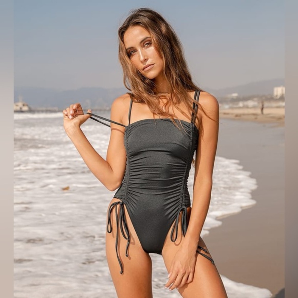 Lulus Metallic‎ Cinched One Piece